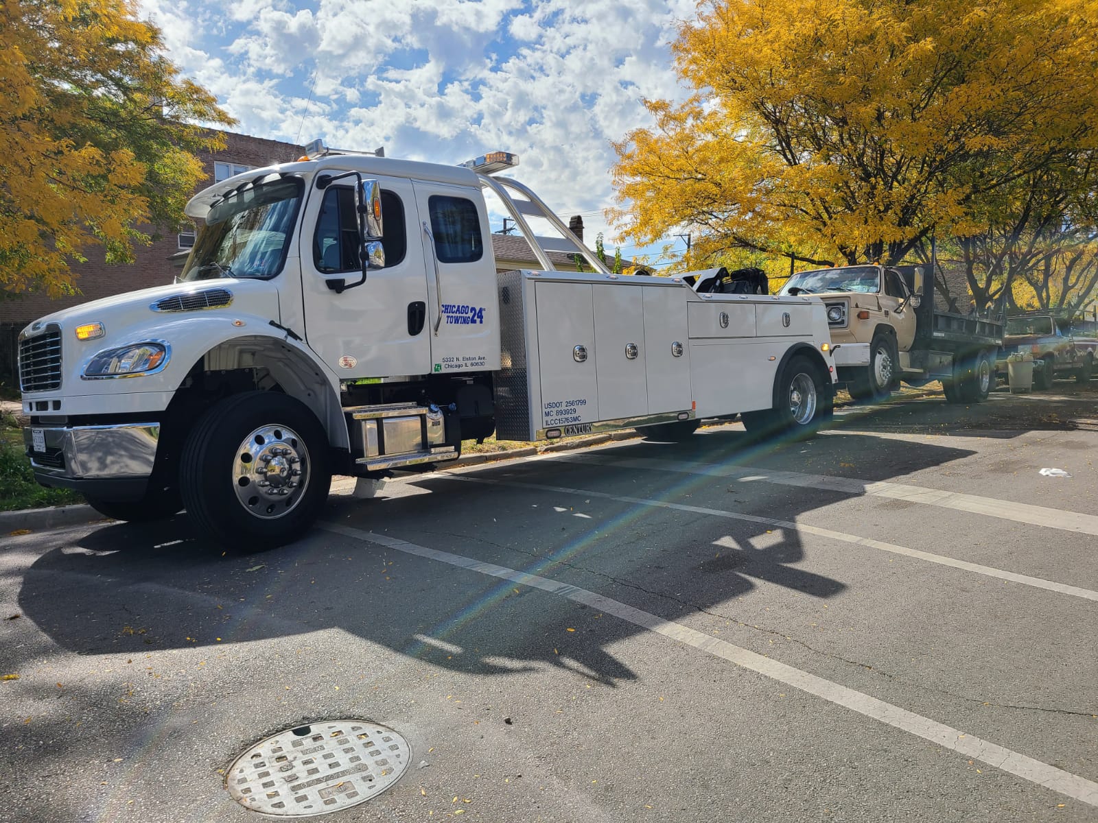 (773) 756-1460 | Images of Chicago Towing recent work | Chicago Towing